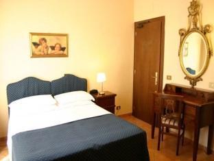 Caracciolo Hotel Roma