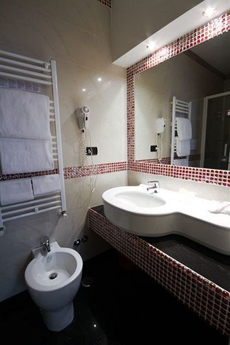 Caracciolo Hotel Roma